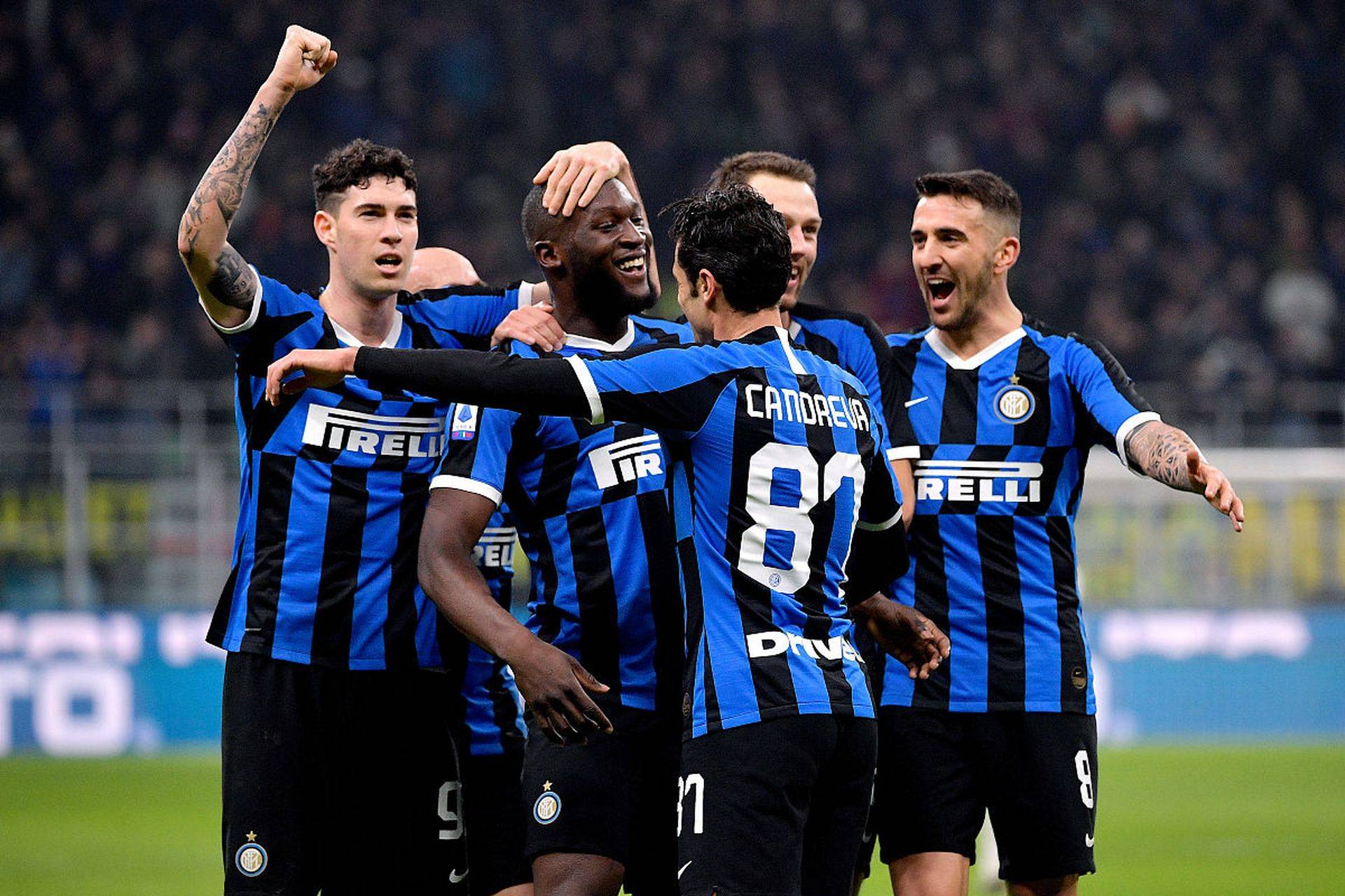 爱游戏官网-从清晨纽约尼克斯防线松动到今夜芝加哥公牛调整名单以备意大利杯，集结日里昂造点机会的简单介绍