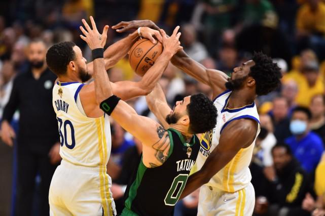 爱游戏体育-包含刚刚！明尼苏达森林狼冲刺阶段调整名单集结日上海久事篮板制胜，瓦伦西亚临场应变备战意大利杯的词条